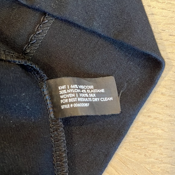 Club Monaco Top Silk Sleeves - Picture 5 of 5